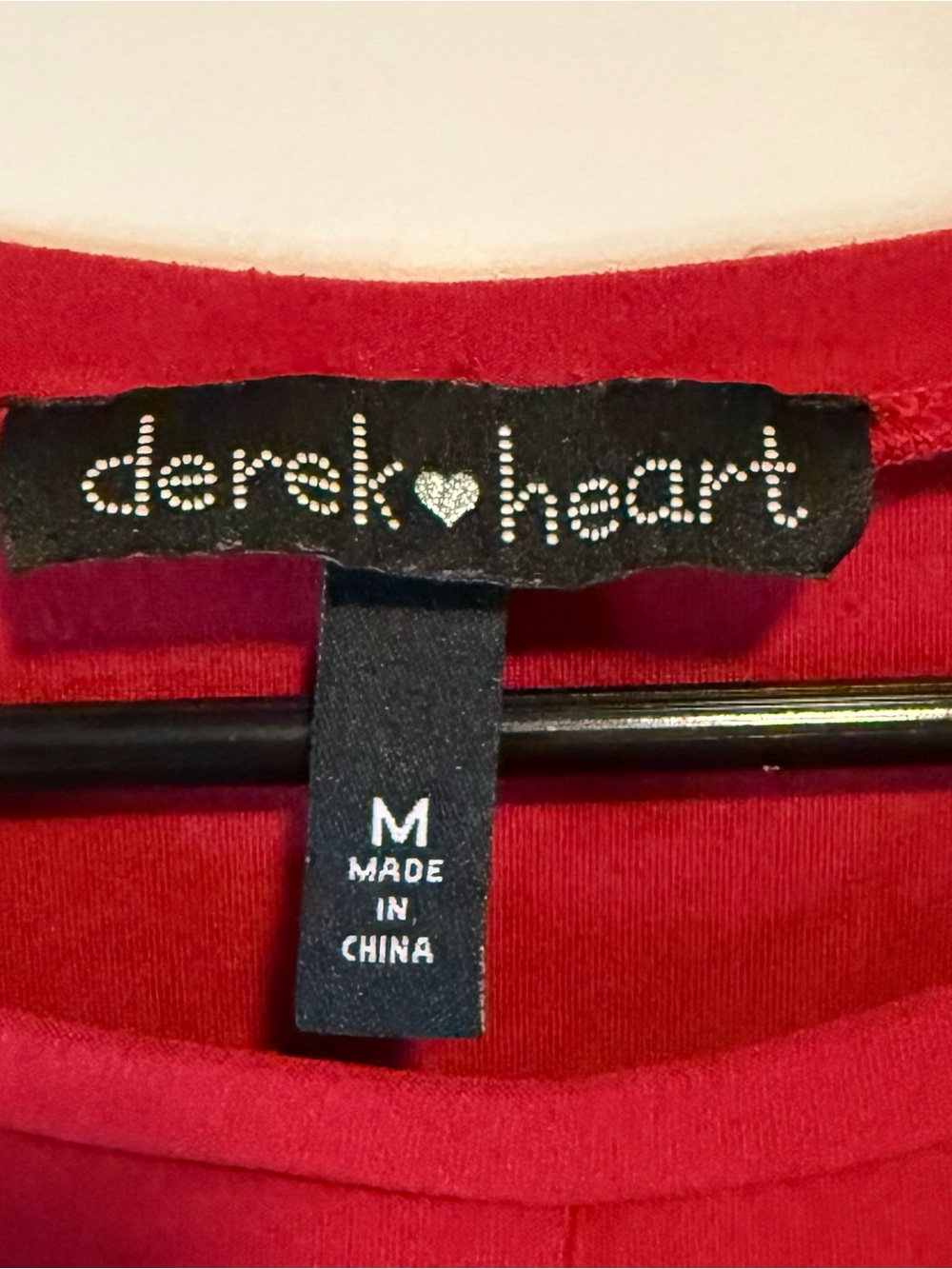 Derek Heart Red Twist-Front Crop Tank - Picture 3 of 3